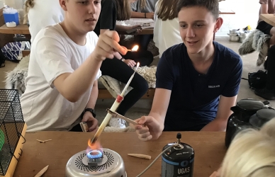 Foto af elever med bæredygtig energi
